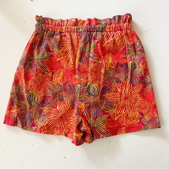 House of Harlow 1960 Linen Blend Tropical Print Shorts - Picture 8 of 16